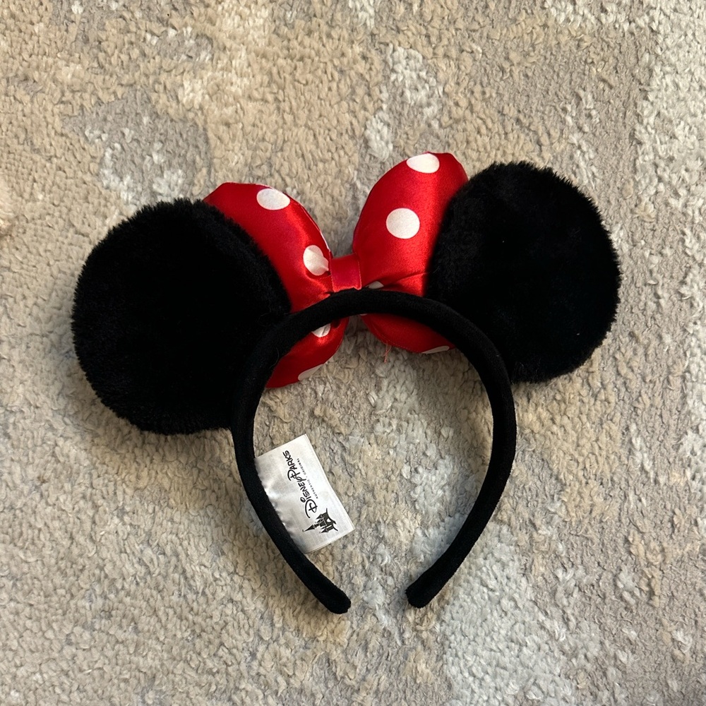 Disneyland Minnie Mouse Ears Red and Black Polka Dot Bow Headband